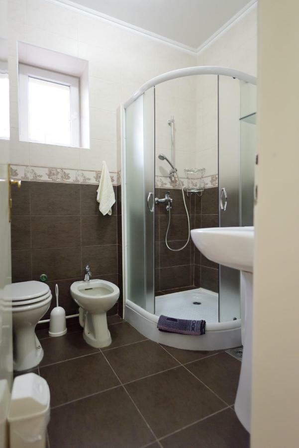 Apartman Vila Milica Kikinda Extérieur photo